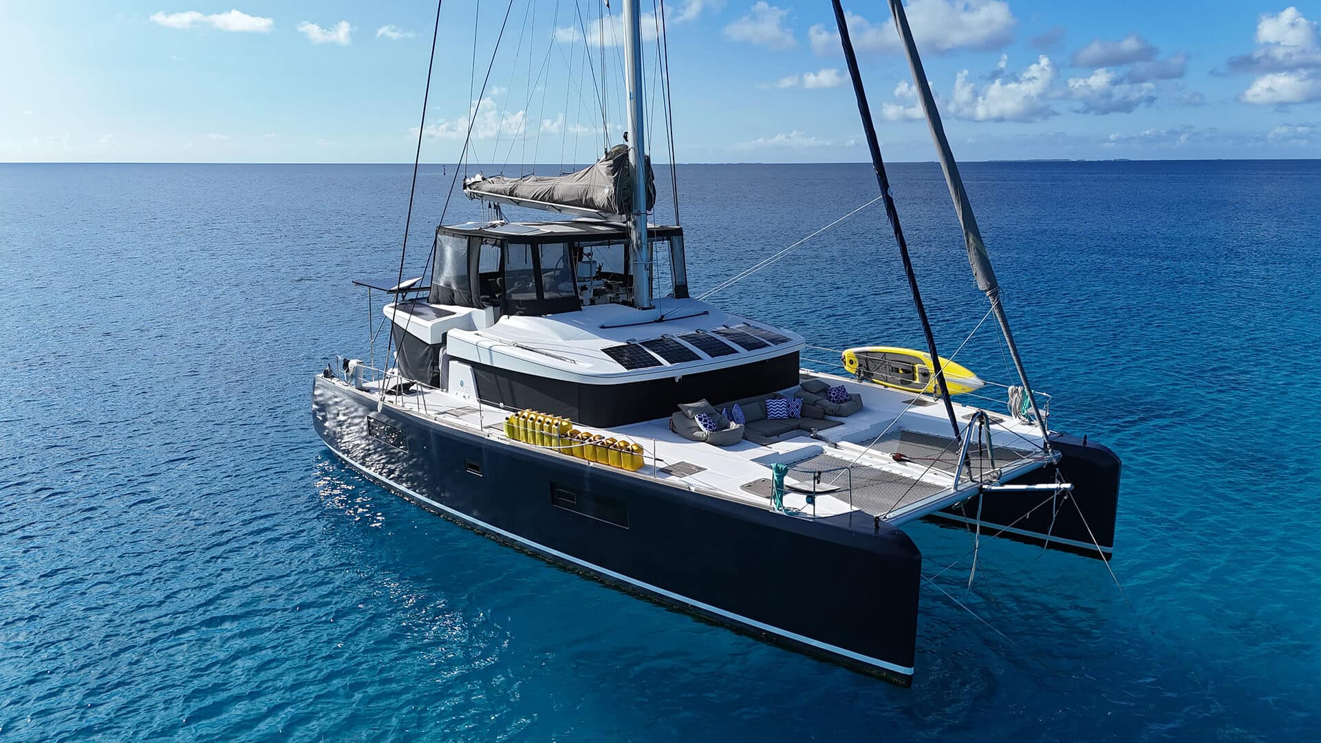 Luxury Yacht Charters Fiji | Yacht Charters Fleet Fiji